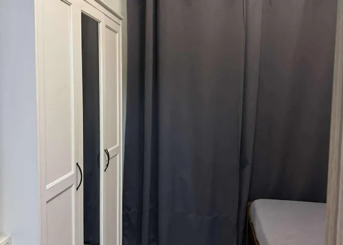 Entire 1 Bedroom Unit With Balcony At Moa Complex Aparthotel
